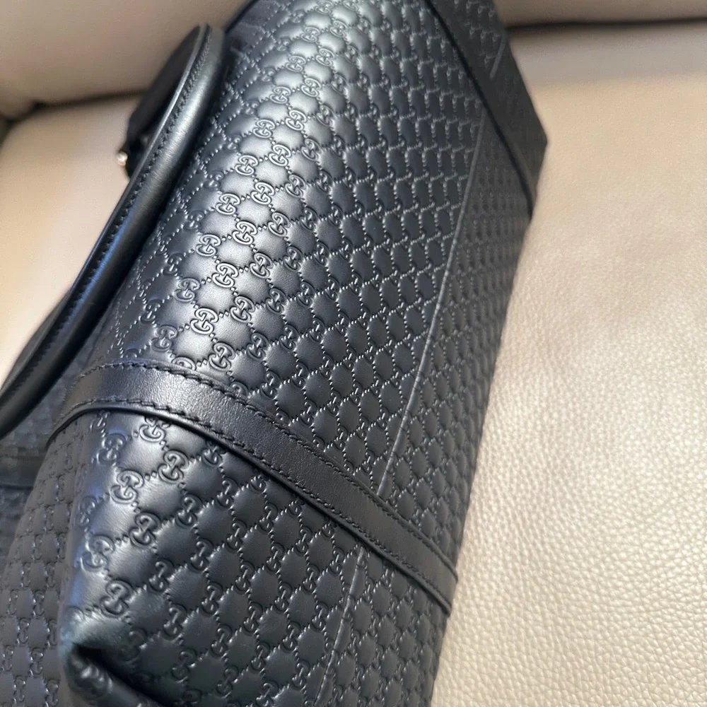 Gucci sleek black